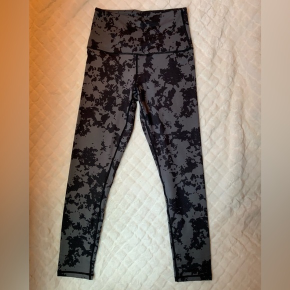 NWOT SOL & MANE Alana Tie Dye legging Charcoal/Black Size M - Picture 1 of 3